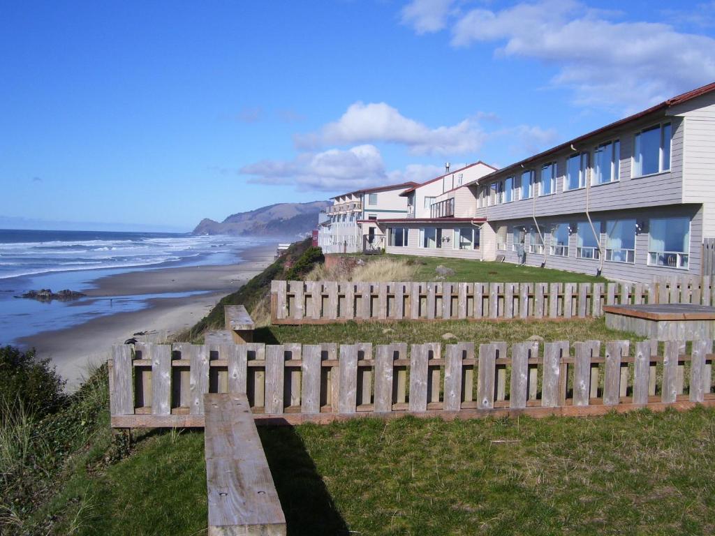 Sea Horse Ocean Front Lodging Lincoln City Exterior foto