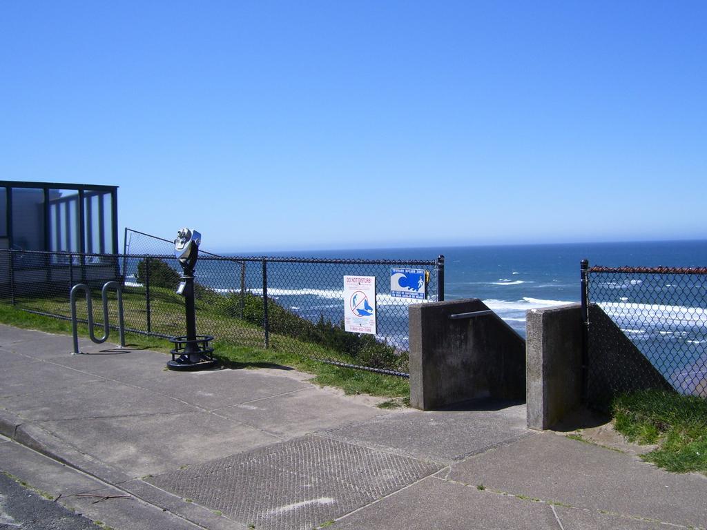 Sea Horse Ocean Front Lodging Lincoln City Exterior foto
